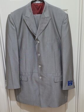 E.J. Samuel Gray 3-Piece Classic Suit – Big & Tall 53L Jacket / 42W - Cuff Pants